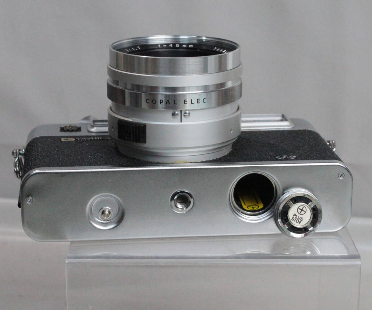 032218 【ジャンク品 ヤシカ】 YASHICA G YASHICA Electro 35 GS 032218 【ジャンク品 ヤシカ】 YASHICA G YASHICA Electro 35 GS