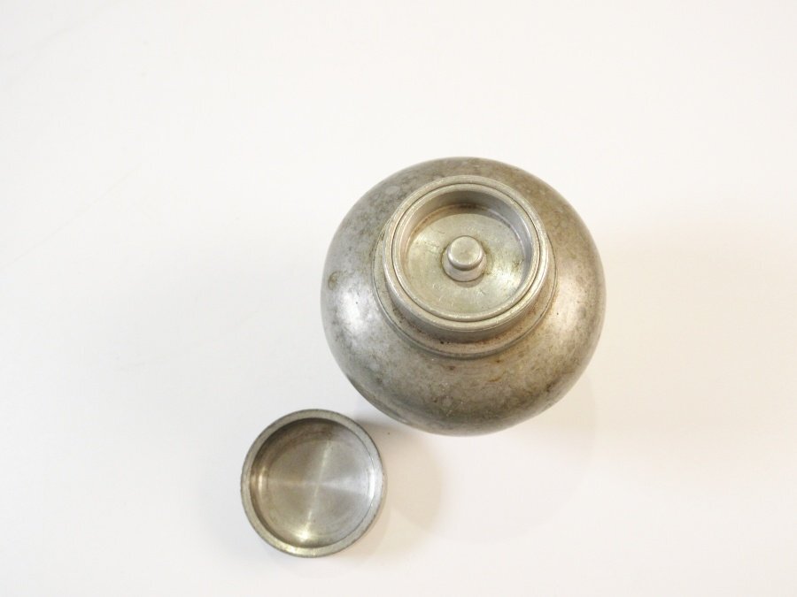 乾茂號造 茶壺 錫製 茶入 茶心壷 在銘 刻印 斑文錫 錫器 約267g 乾茂號造 茶壺 錫製 茶入 茶心壷 在銘 刻印 斑文錫 錫器 約267g