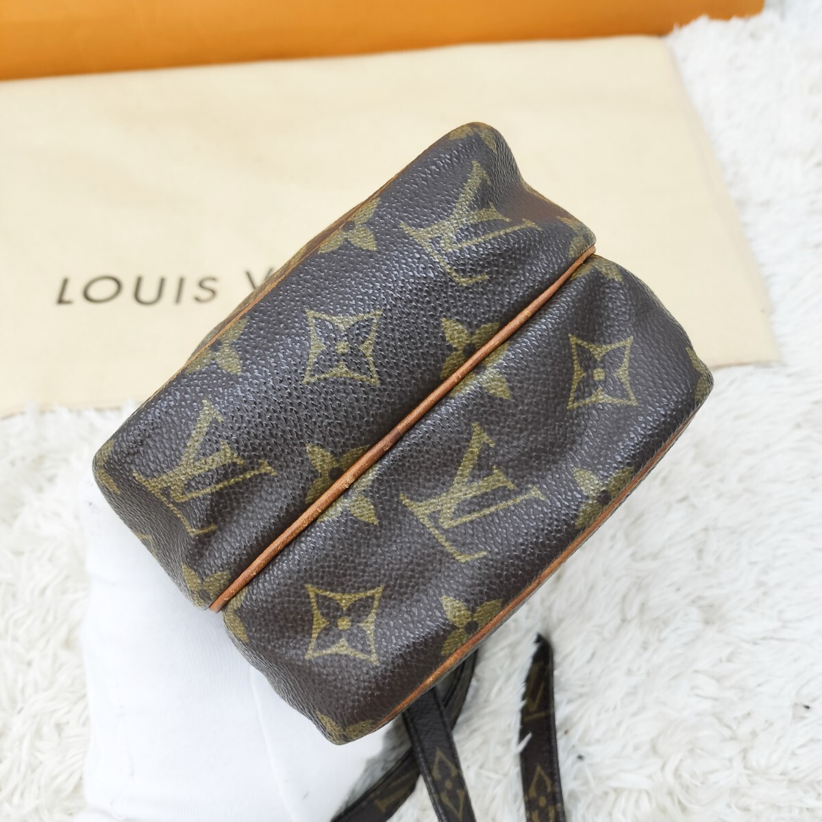 正規品 LOUISVUITTON ルイヴィトン ヴィトン アマゾン モノグラム ミニ ショルダーバッグ メッセンジャーバッグ 斜め掛け 肩掛け M45238_画像6