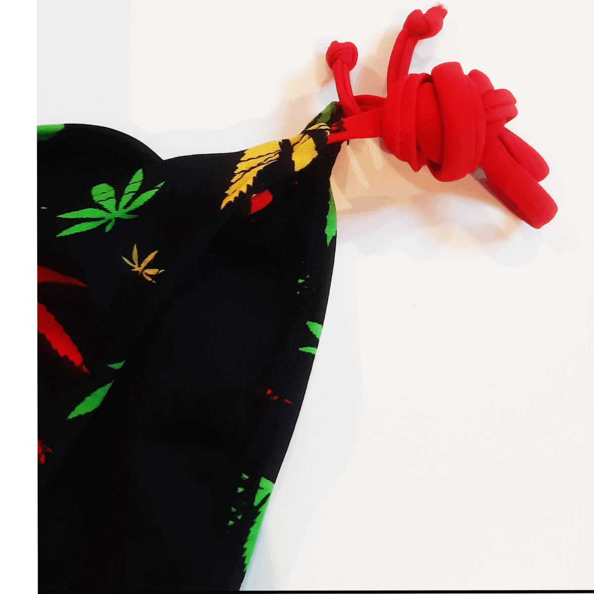 【ジャマイカ直輸入】 【マリファナ柄】 【ビキニ】 水著 スイムウェア ラスタカラー ジャマイカ雑貨 レゲエ雑貨 ヒップホップ