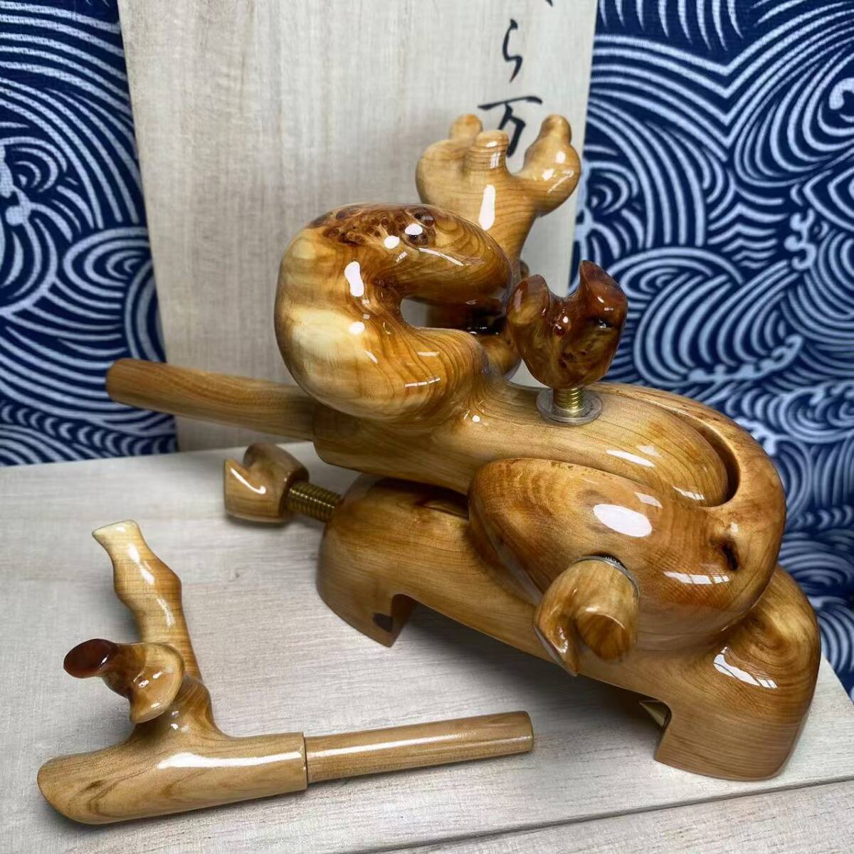 ヘラブナ万力 天然木 崖柏 大砲万力 超美品 袋付き へら用品 ヘラブナ万力 天然木 崖柏 大砲万力 超美品 袋付き へら用品