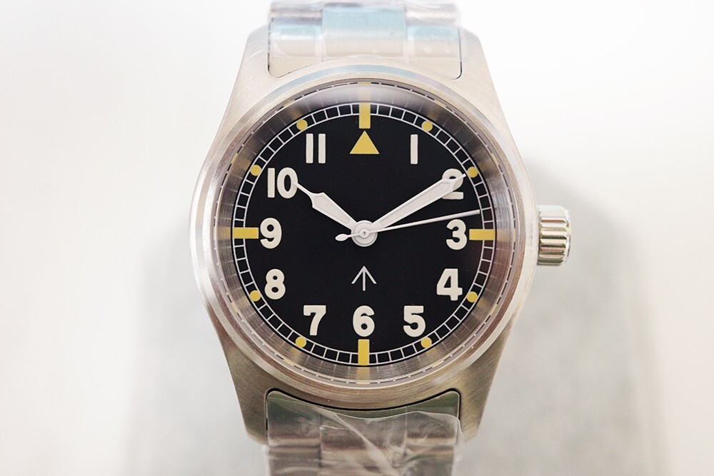 ?新品 ノーロゴ ミリタリーウォッチ C 36mm TMI セイコーインスツル制自動巻き NH35 ステンレス無垢ブレス
