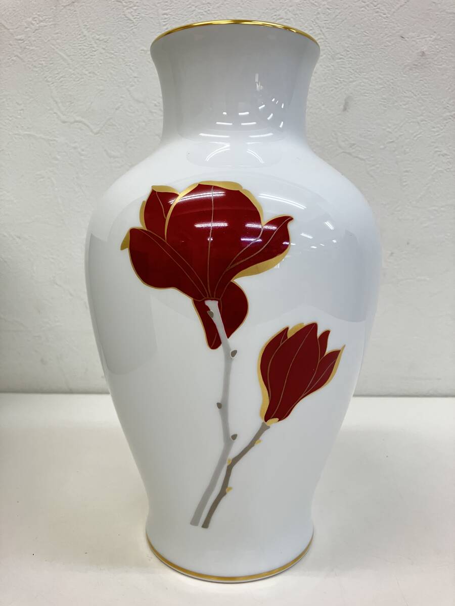 ロ703-116 大倉陶園 金彩 花瓶 約27cm モクレン 木蓮 マグノリア ロ703-116 大倉陶園 金彩 花瓶 約27cm モクレン 木蓮 マグノリア