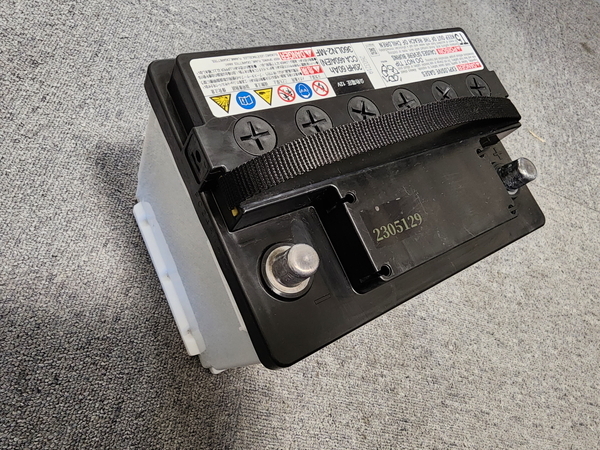 ノア ZWR80G カーバッテリー パナソニック GSユアサ リユースバッテリー LN2 Panasonic GS YUASA 再生バッテリー【中古】NOAH