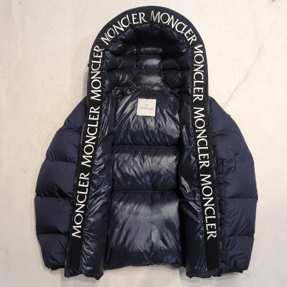 超美品】正規品 MONCLER モンクレール ダウンジャケット 超美品】正規品 MONCLER モンクレール ダウンジャケット