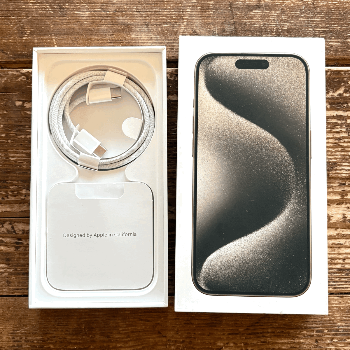 極美品 iPhone15Pro 128GB ナチュラルチタニウム SIMフリー iPhone 15 Pro 128GB - ナチュラルチタニウム（SIMフリー）[整備