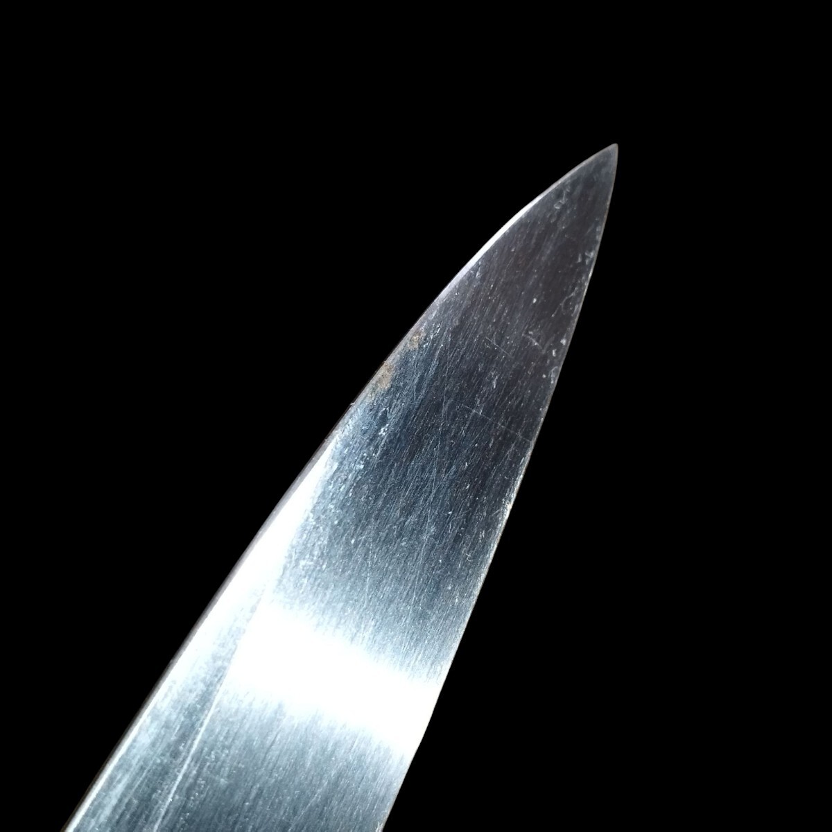 美品】 武蔵守國行作 『青鋼 本焼 柳刃包丁 刃渡310mm 一尺 鞘 美品】 武蔵守國行作 『青鋼 本焼 柳刃包丁 刃渡310mm 一尺 鞘