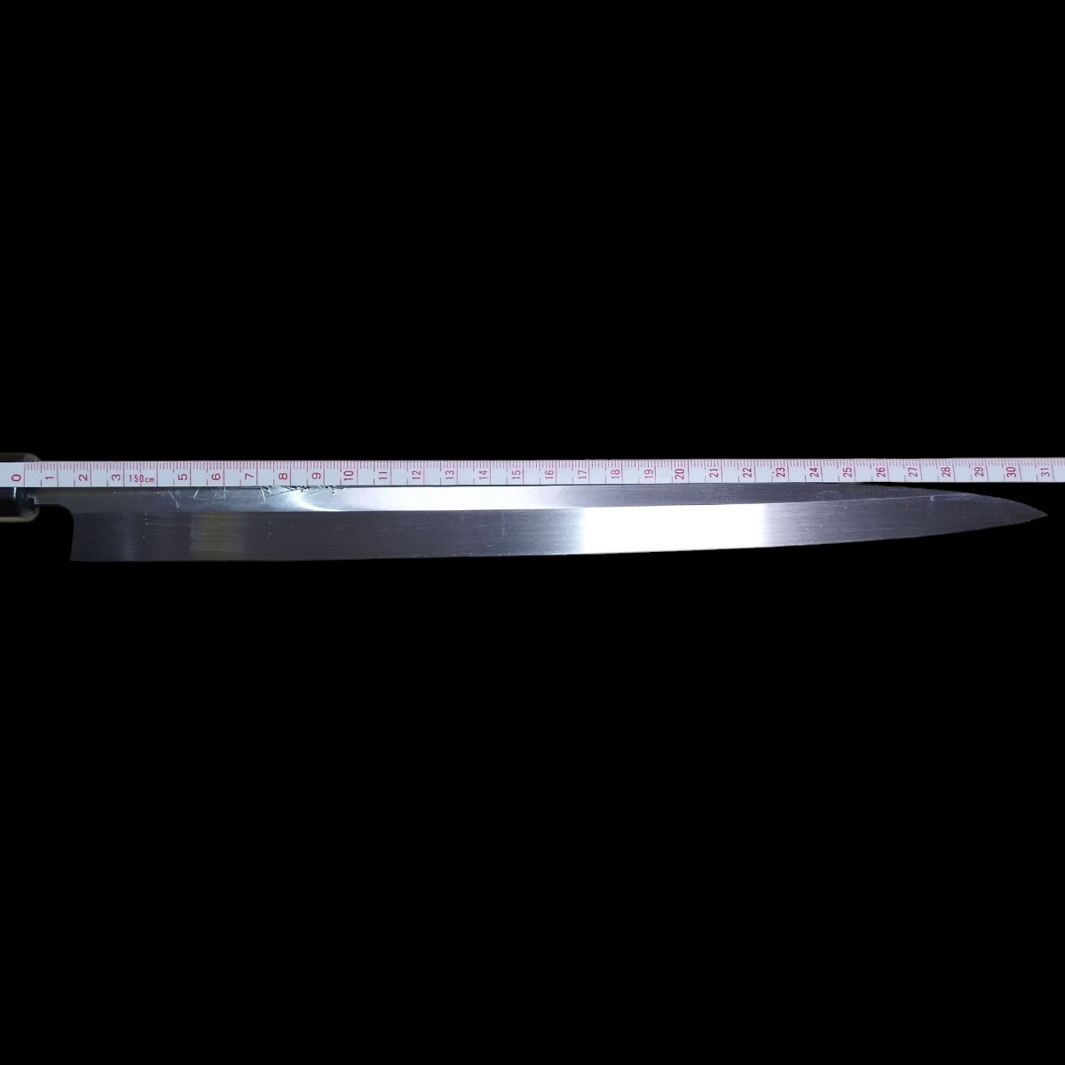 美品】 武蔵守國行作 『青鋼 本焼 柳刃包丁 刃渡310mm 一尺 鞘 美品】 武蔵守國行作 『青鋼 本焼 柳刃包丁 刃渡310mm 一尺 鞘