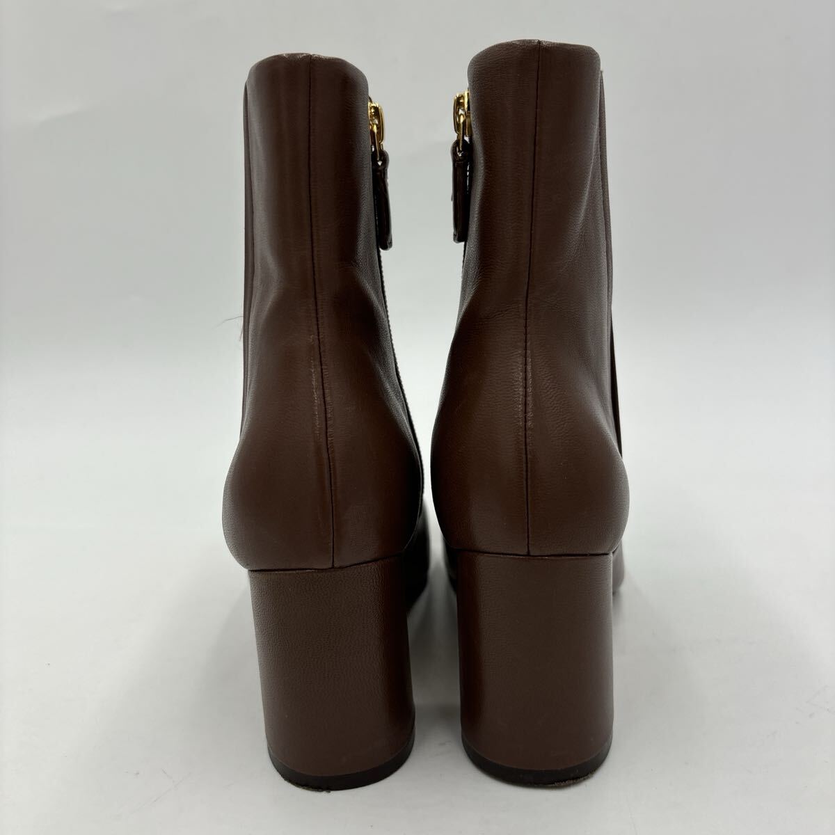 T ＊ ほぼ美品 '高級(jí)感溢れる' COLE HAAN コールハーン 本革 サイドジップ / ショート ヒール ブーツ 5B 22cm レディース 婦人靴 シューズ