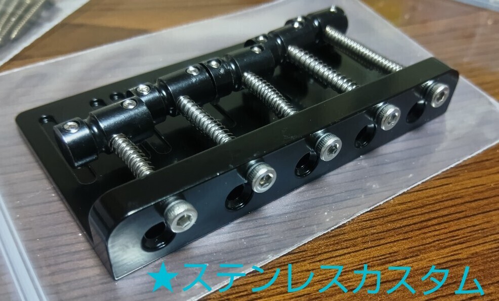 磁器反応無くおそらくアルミ製かと思います