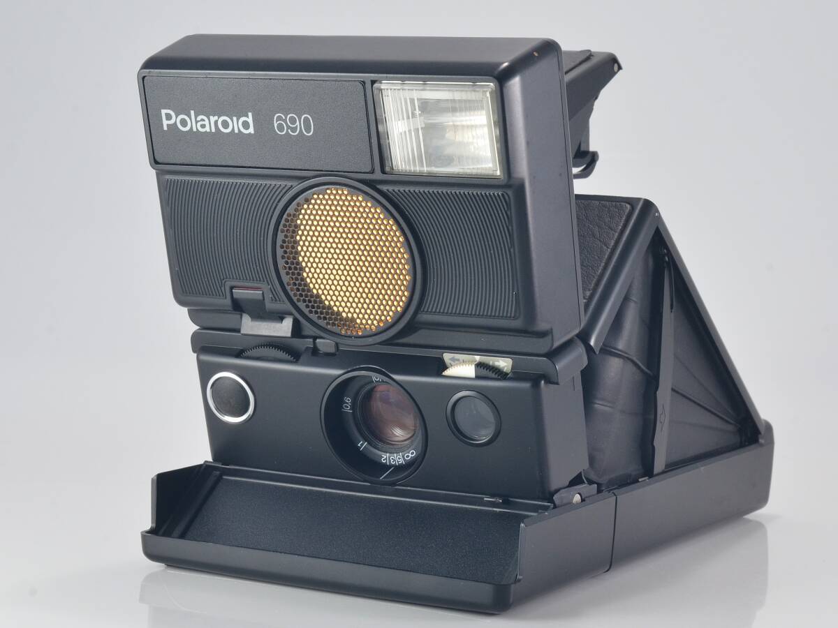 Polaroid (ポラロイド) 690 ポラロイドカメラ (54574)(フィルム Polaroid (ポラロイド) 690 ポラロイドカメラ (54574)(フィルム