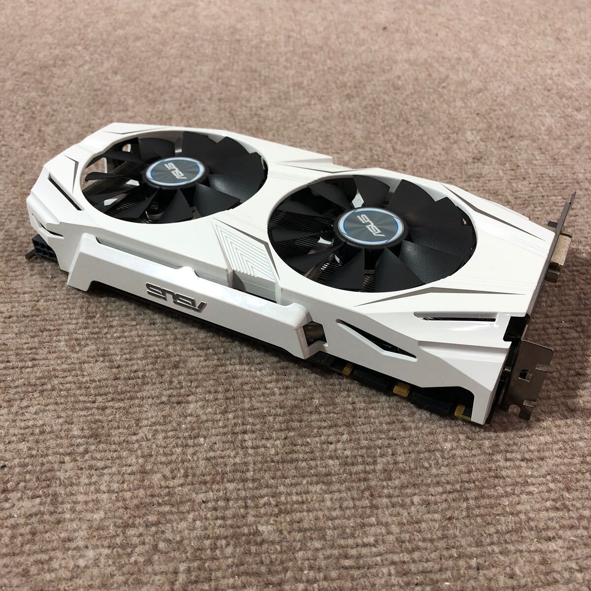 ASUS DUAL-GTX1070-O8G グラフィックボード グラボ ゲーミングPC ASUS DUAL-GTX1070-O8G グラフィックボード グラボ ゲーミングPC