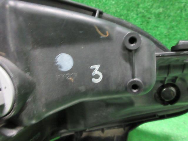 フィット DAA-GP5 左 ヘッド ランプ ライト ASSY ハイブリッド NH624P プレミアムホワイトパール スタンレー W0350 240754