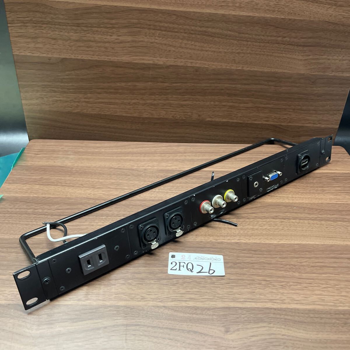 「2FQ26」オーディオラックケース用　入出パネル 現状出品（240731）