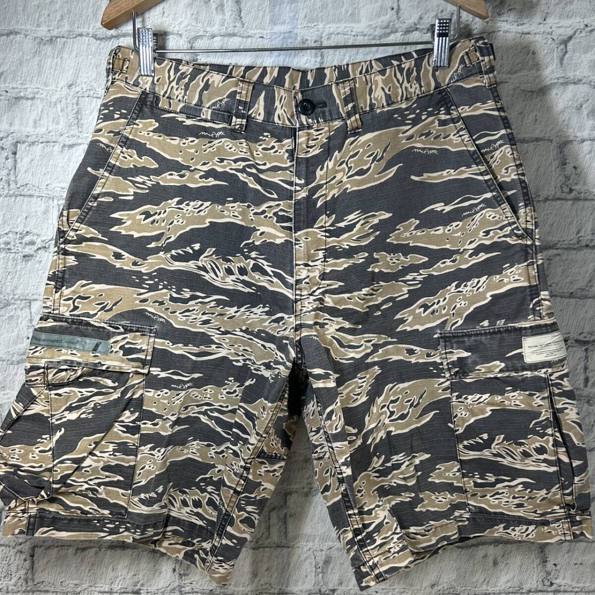 【YH-1624】中古品 WTAPS ダブルタップス タイガーカモ柄 カーゴショーツ カモフラ ハーフパンツ コットン Lサイズ