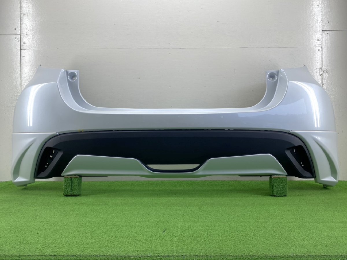 84692◇KSP210/MXPH10/MXPH15/MXPA10/MXPA15 ヤリス 純正 リアバンパー スポイラー付■スポイラーのみ販売可 52159-K0010/20/50◇ほ36