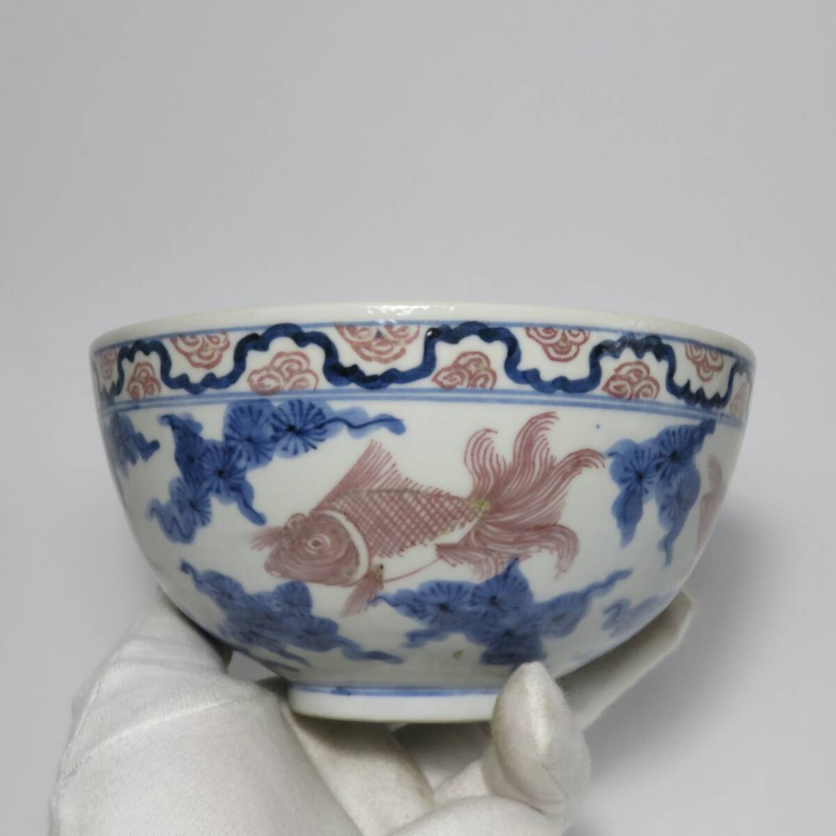中国美術 大明成化年製 青花釉里紅魚藻紋碗 時代物 (清)|売買 中国美術 大明成化年製 青花釉里紅魚藻紋碗 時代物 (清)|売買