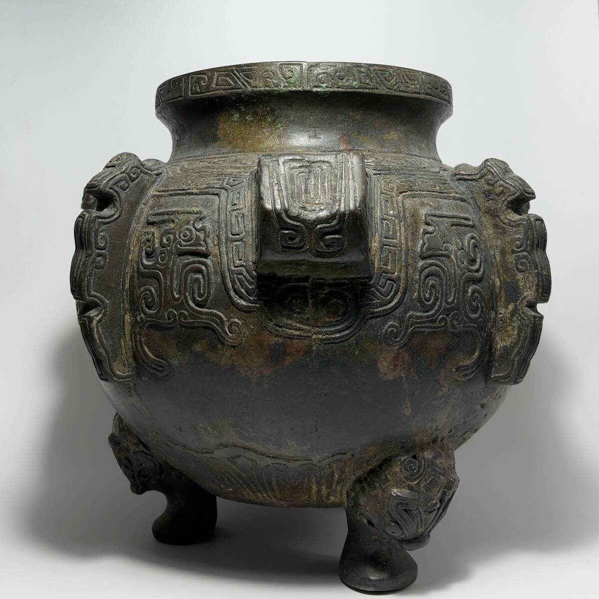 中国美術 銅製 青銅器 倣青銅器 獣面紋三足香炉 戦国 鼎 香爐 中国美術 銅製 青銅器 倣青銅器 獣面紋三足香炉 戦国 鼎 香爐