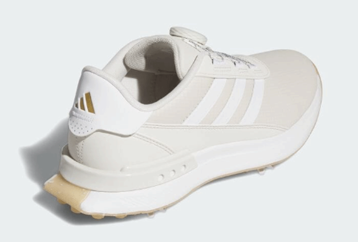 新品■レディース■アディダス■2024.3■S2G スパイク ボア■ID8696■オービットグレー／ホワイト／ゴールドメタリック■23.5CM■正規(guī)品