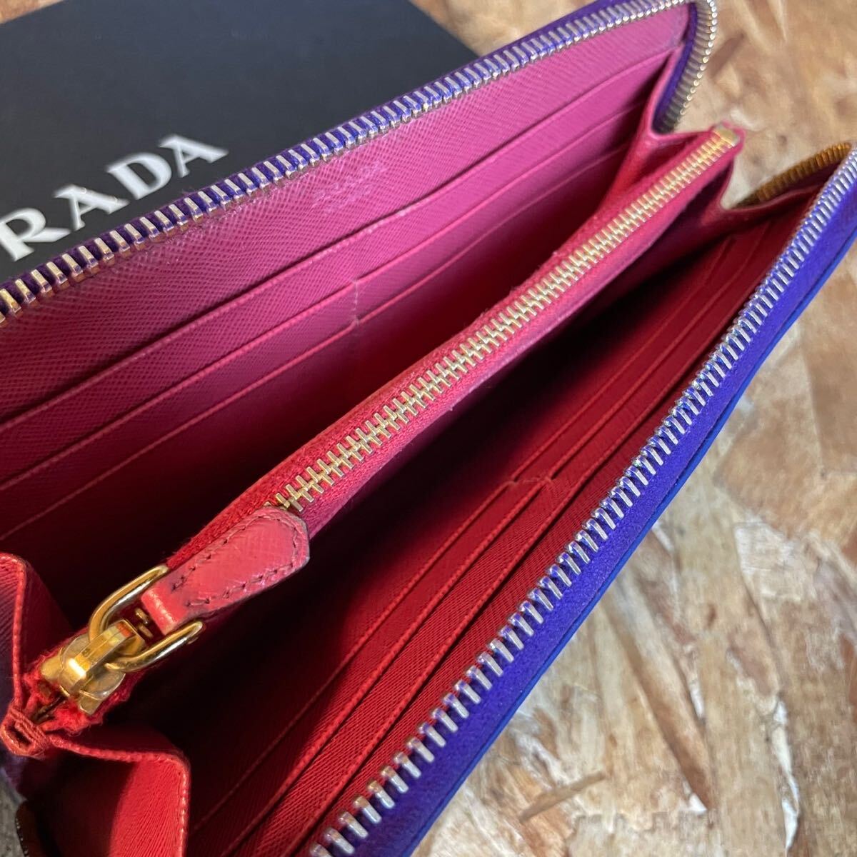 一円 美品 PRADA プラダ サフィアーノレザー ブラック 財布 男女 一円 美品 PRADA プラダ サフィアーノレザー ブラック 財布 男女