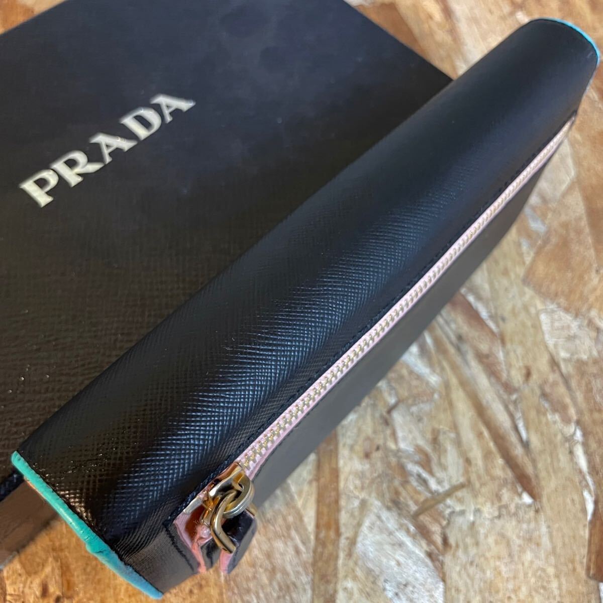 一円 美品 PRADA プラダ サフィアーノレザー ブラック 長財布 一円 美品 PRADA プラダ サフィアーノレザー ブラック 長財布