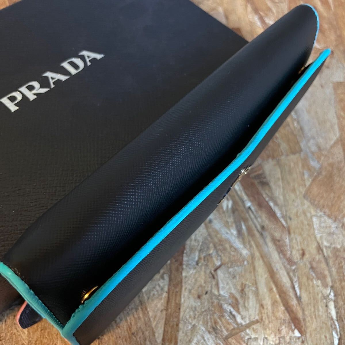 一円 美品 PRADA プラダ サフィアーノレザー ブラック 長財布 一円 美品 PRADA プラダ サフィアーノレザー ブラック 長財布