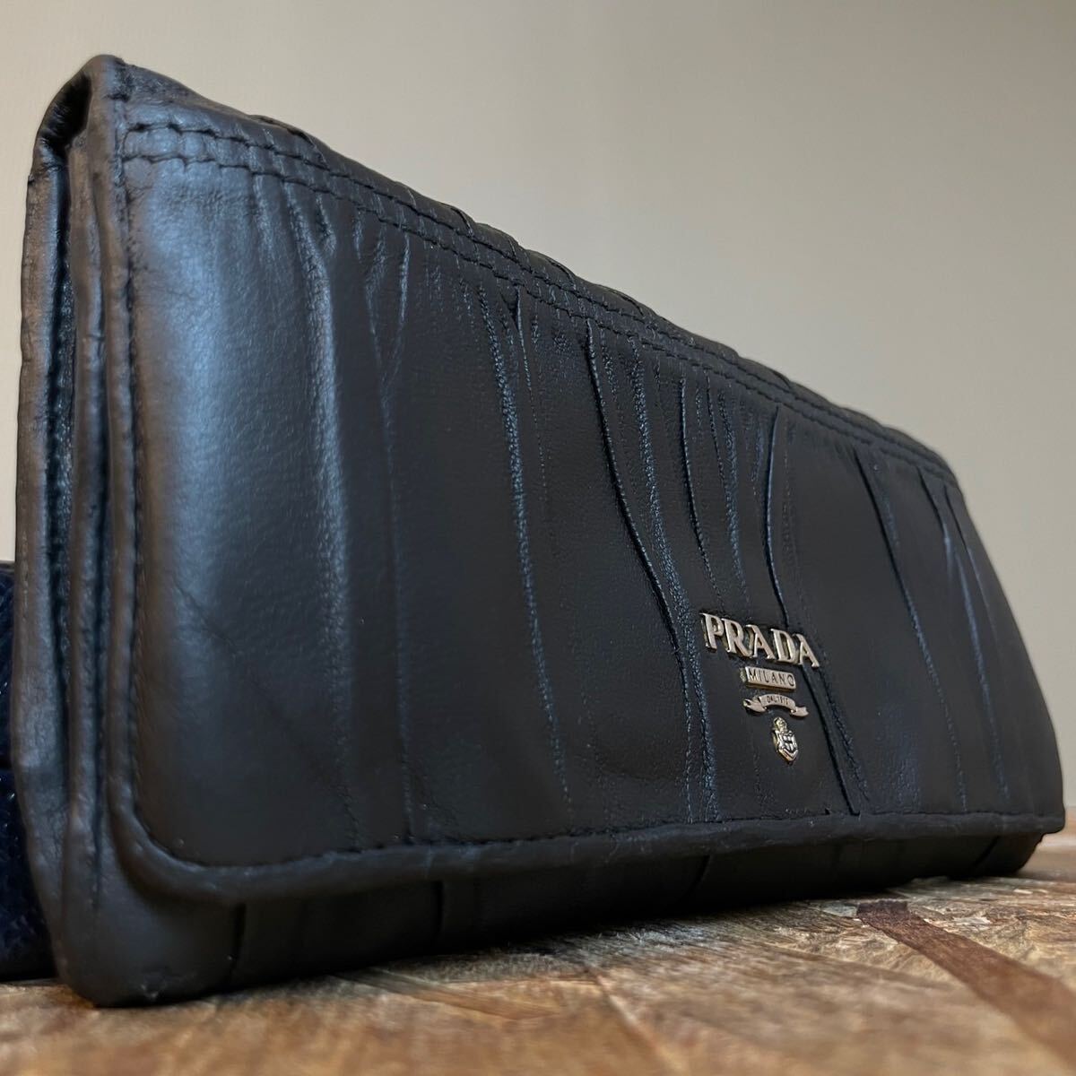 一円 美品 PRADA プラダ サフィアーノレザー 男女 レザー 長財布 一円 美品 PRADA プラダ サフィアーノレザー 男女 レザー 長財布