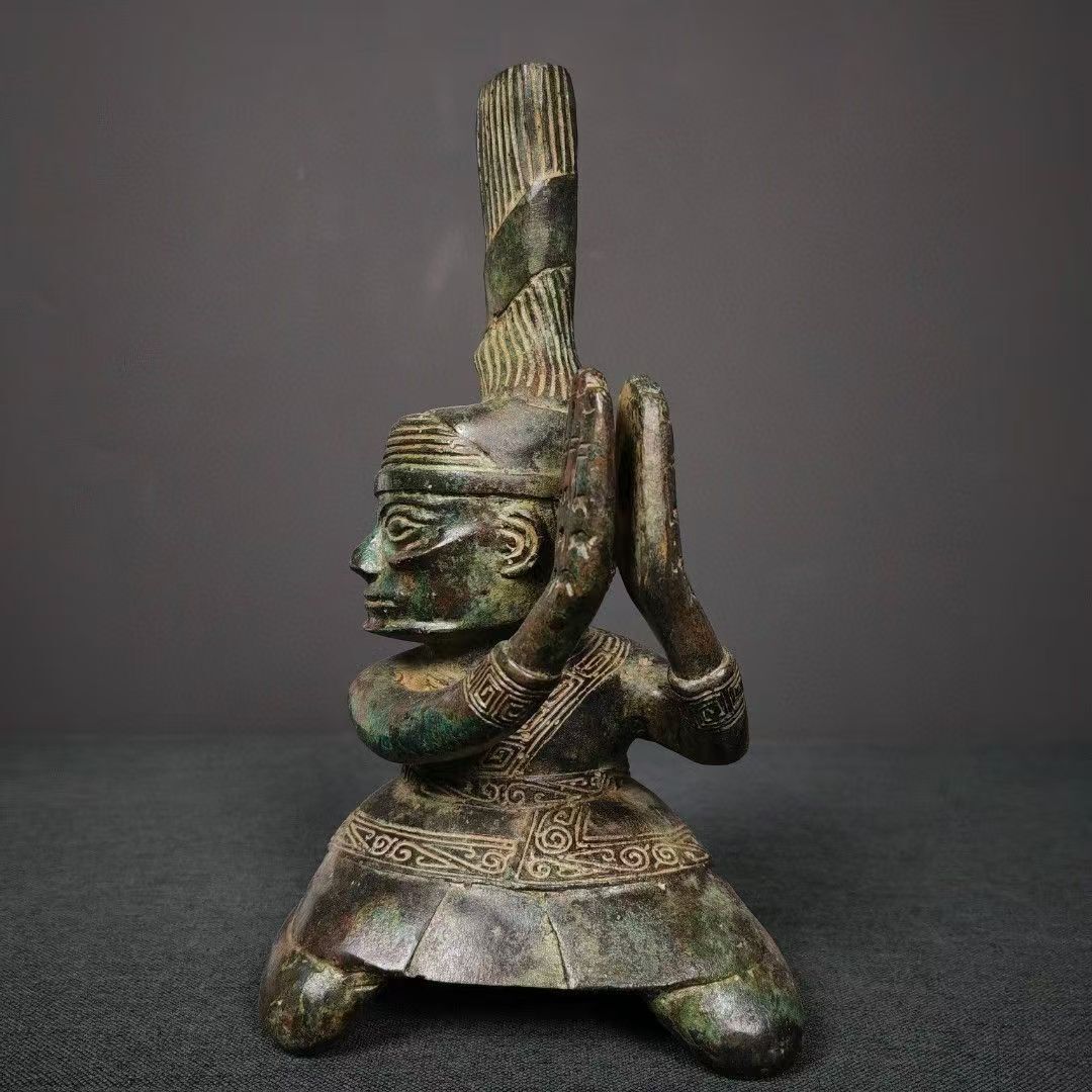 B66中国美術 三星堆青銅跪人銅像 置物MT316399(銅製)｜売買され