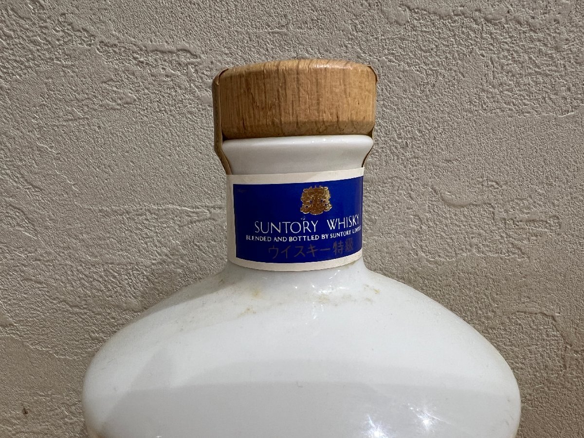 未開栓 SUNTORY WHISKY エクセレンス有田焼 色絵花鳥鳥文 陶器 未開栓 SUNTORY WHISKY エクセレンス有田焼 色絵花鳥鳥文 陶器