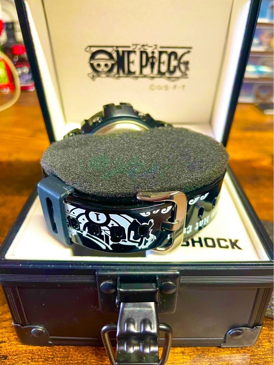 新品未使用☆G-SHOCK☆ONE PIECEコラボモデル☆DW-6900FS 新品未使用☆G-SHOCK☆ONE PIECEコラボモデル☆DW-6900FS