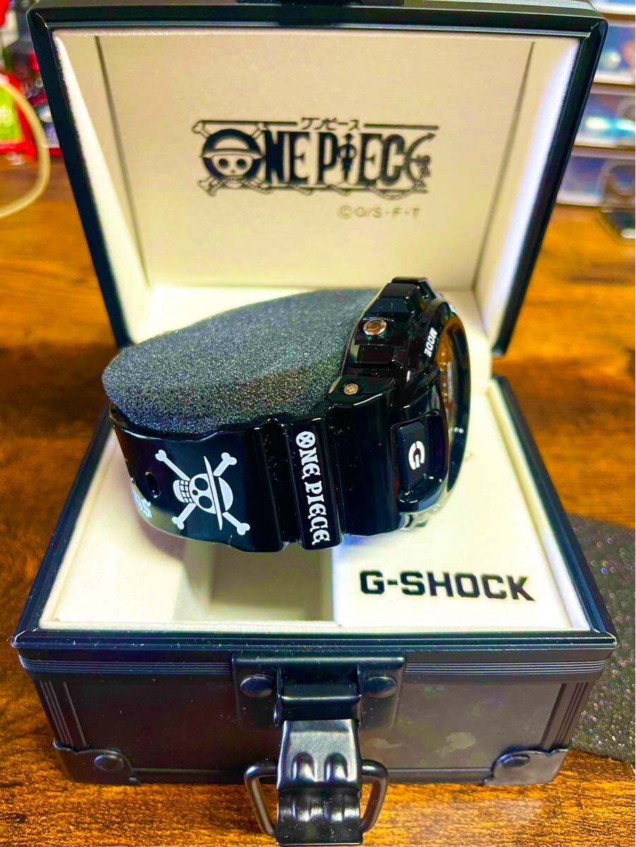 新品未使用☆G-SHOCK☆ONE PIECEコラボモデル☆DW-6900FS 新品未使用☆G-SHOCK☆ONE PIECEコラボモデル☆DW-6900FS