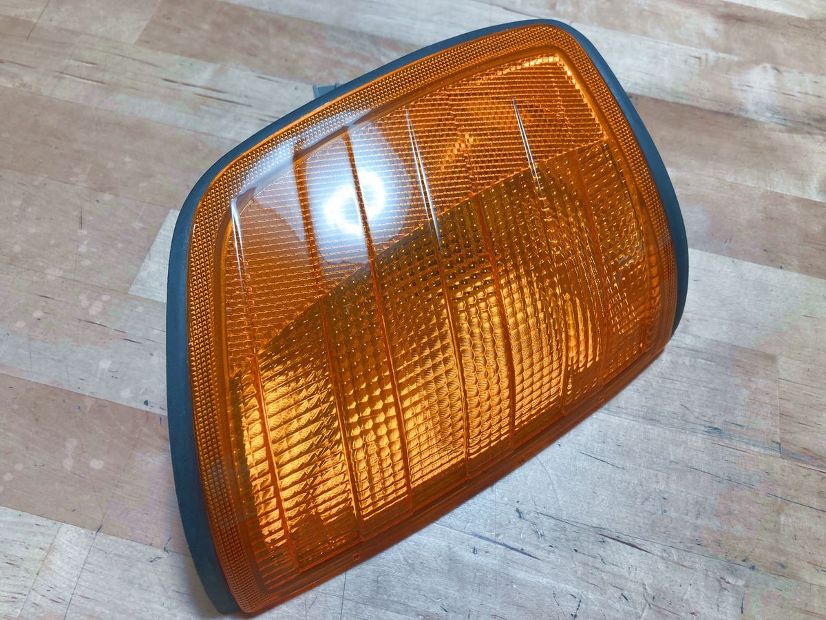 Mercedes Benz Brin машина лампа боковой маркер (габарит) угловая фара оригинальный 1248260343