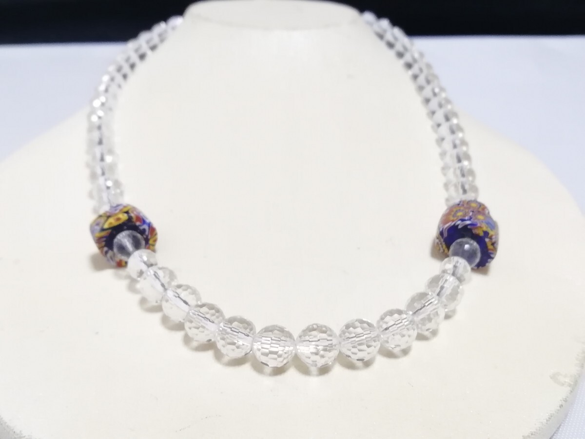 マダガスカル原産128面カット天然水晶＆アンティークトンボ玉ディザインネックレス　11563
