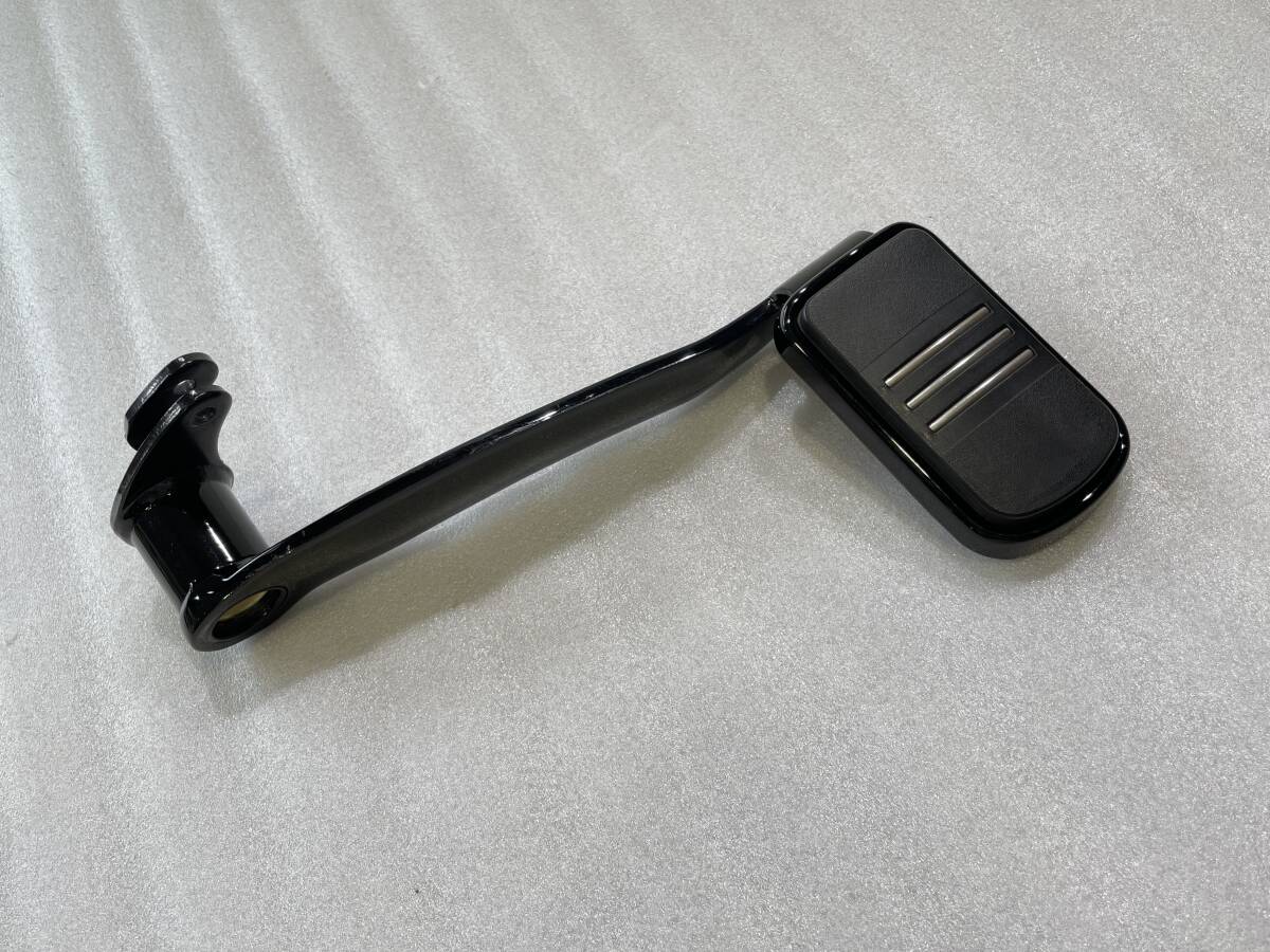 ハーレー純正　ブレーキペダル　ストリートグライドスペシャル　ツーリング　FLHXSから取り外し　HD0927A08　50600244_画像1