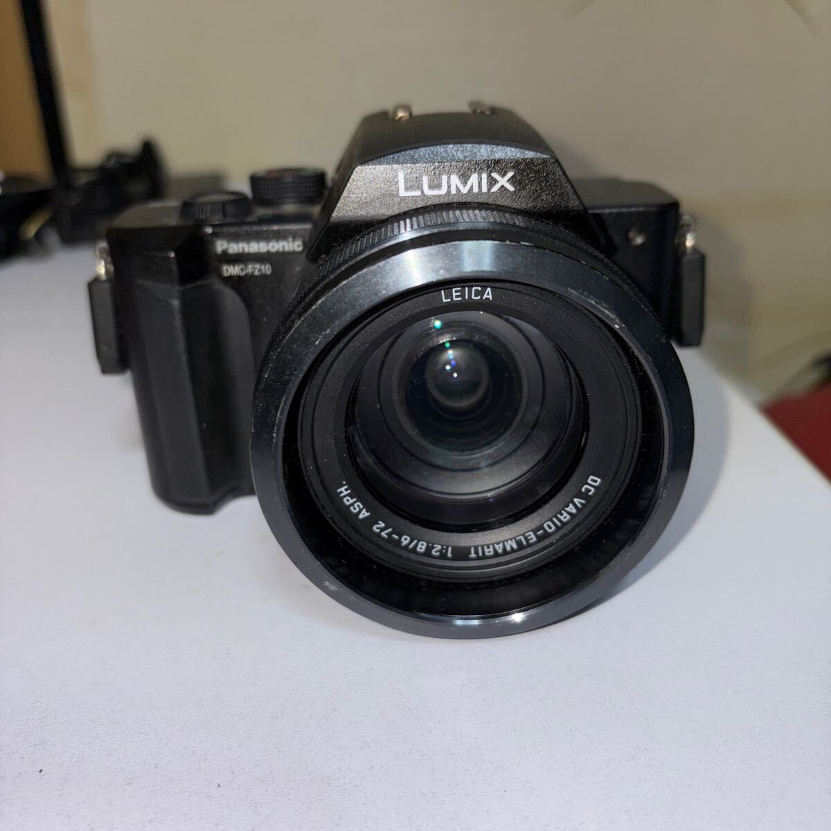 Panasonic/パナソニック　デジカメ　DMC-FZ10 通電OK 画面暗め　ジャンク扱い　本体のみ　ブラック