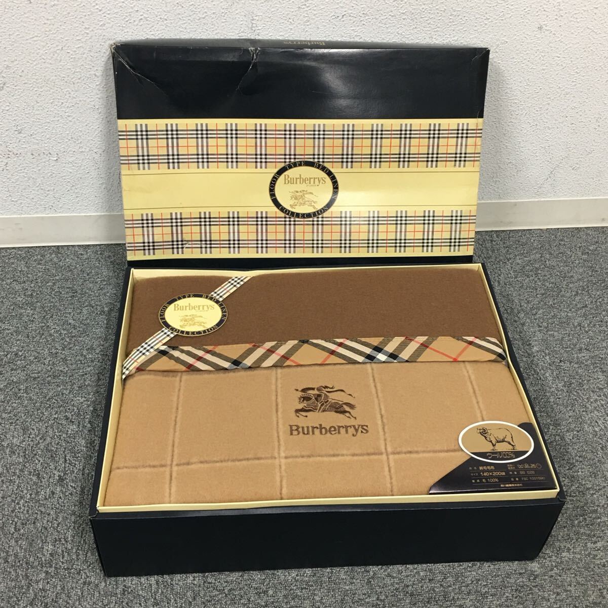 ☆F02247【未使用保管品】Burberrys バーバリーズ/毛布/140×200 ☆F02247【未使用保管品】Burberrys バーバリーズ/毛布/140×200