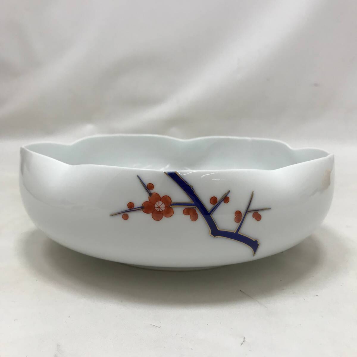 0660 香蘭社 染錦模様 菓子器 磁藝工房謹製 染錦 共箱 和食器 深 0660 香蘭社 染錦模様 菓子器 磁藝工房謹製 染錦 共箱 和食器 深