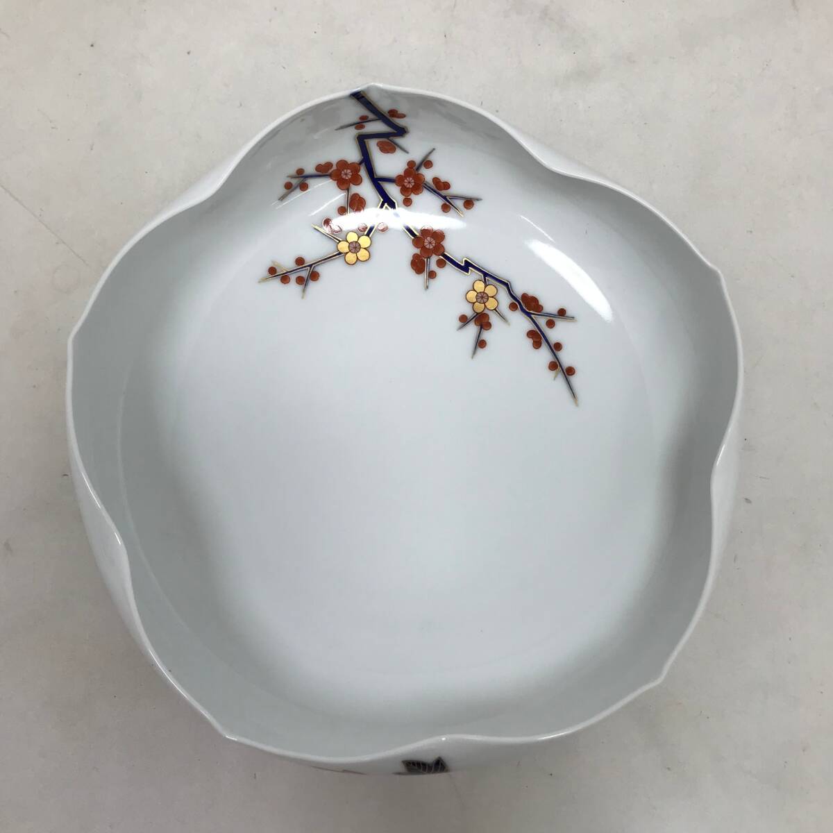 0660 香蘭社 染錦模様 菓子器 磁藝工房謹製 染錦 共箱 和食器 深 0660 香蘭社 染錦模様 菓子器 磁藝工房謹製 染錦 共箱 和食器 深