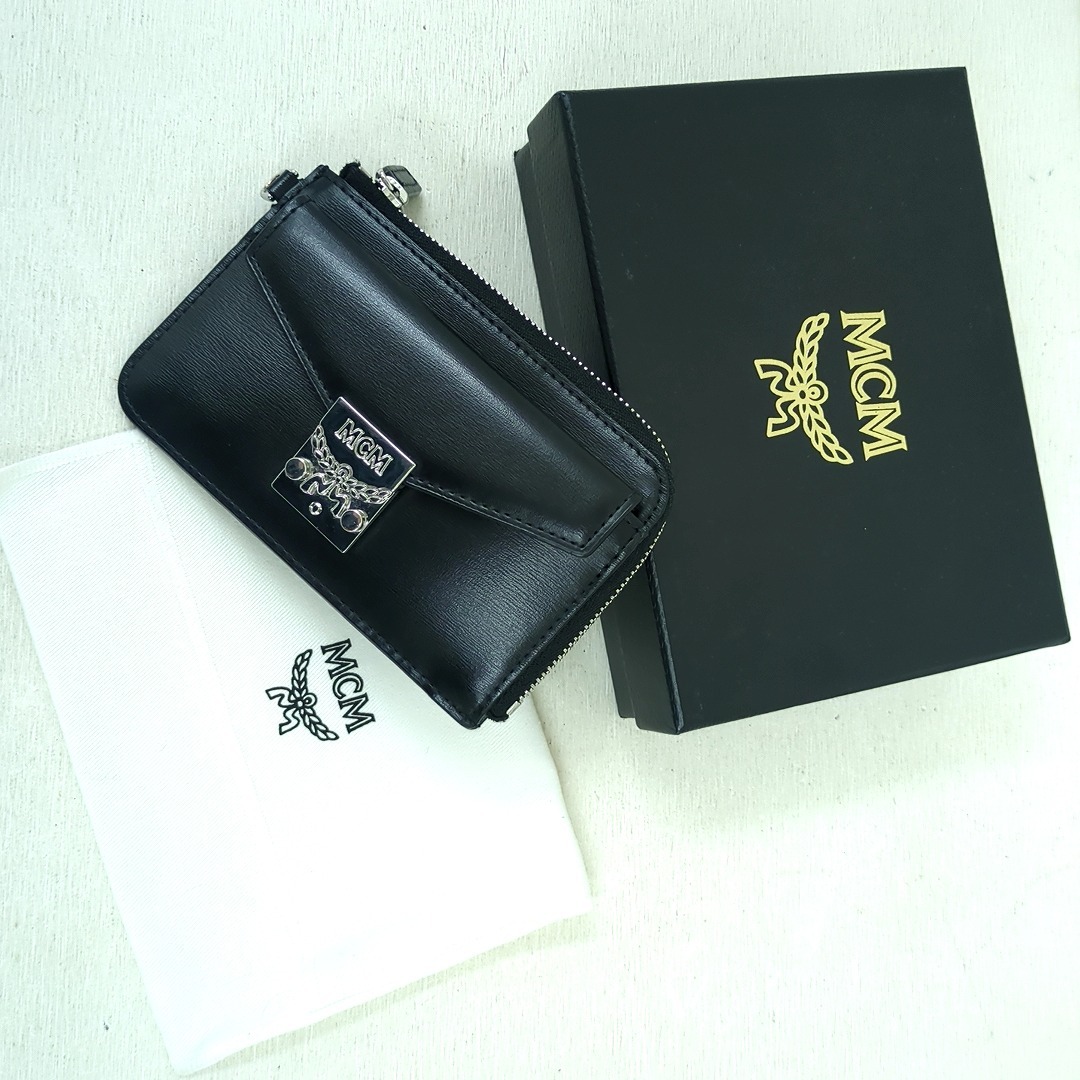 MCM エムシーエム ラウンドファスナー 小銭入れ コインケース MCM エムシーエム ラウンドファスナー 小銭入れ コインケース