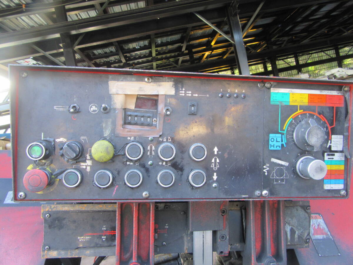 油谷 №7119 バンドソー アマダ HA250 鉄骨 鋼材切断機 帯鋸盤 油谷 №7119 バンドソー アマダ HA250 鉄骨 鋼材切断機 帯鋸盤