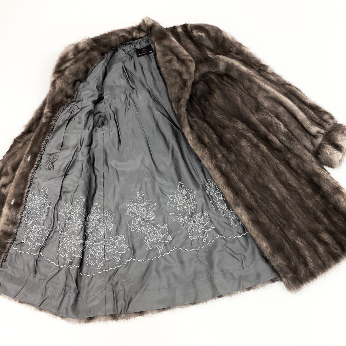 c24-25 AMERICAN FUR AWARD 5つ星 ブルーアイリスミンク ミンク c24-25 AMERICAN FUR AWARD 5つ星 ブルーアイリスミンク ミンク