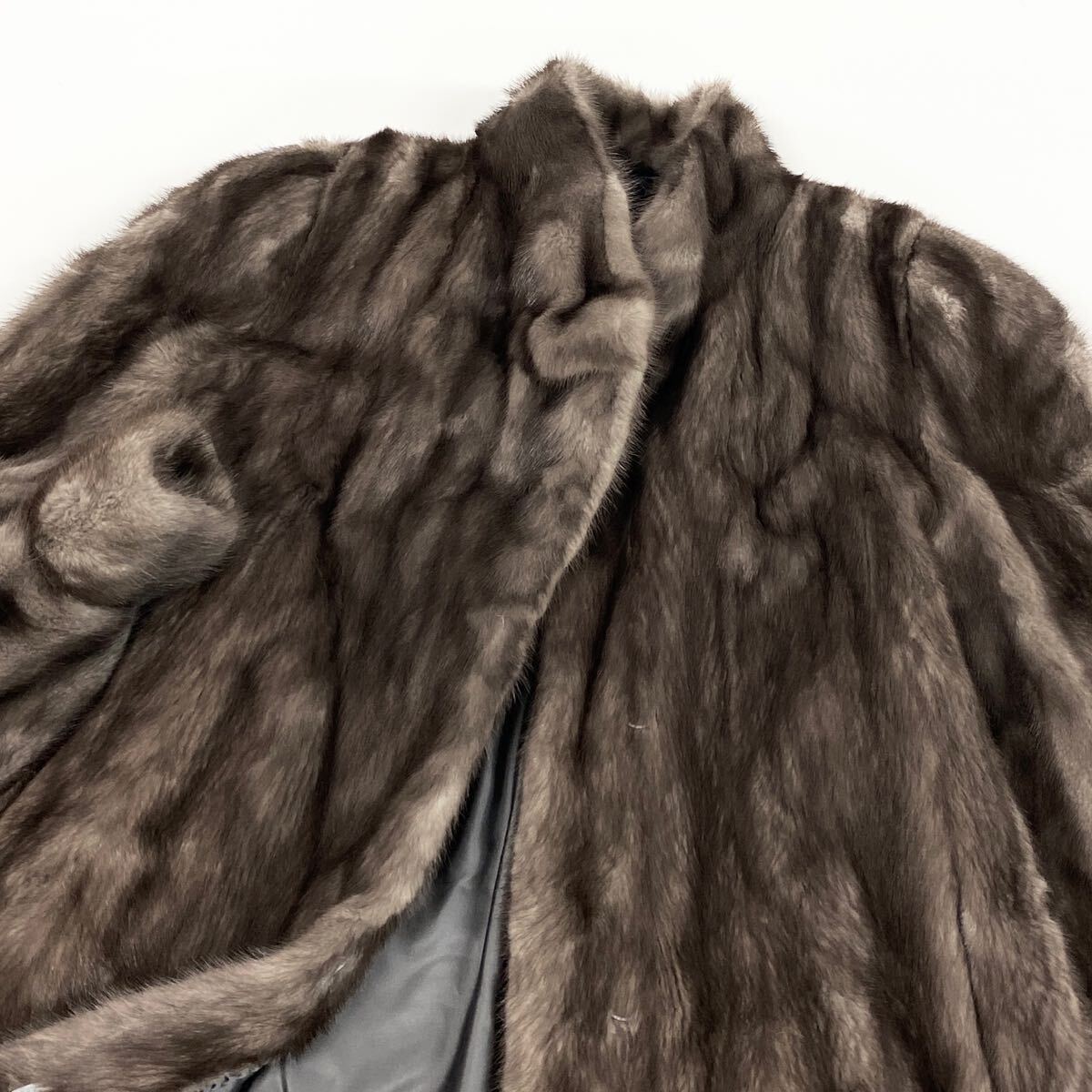 c24-25 AMERICAN FUR AWARD 5つ星 ブルーアイリスミンク ミンク c24-25 AMERICAN FUR AWARD 5つ星 ブルーアイリスミンク ミンク