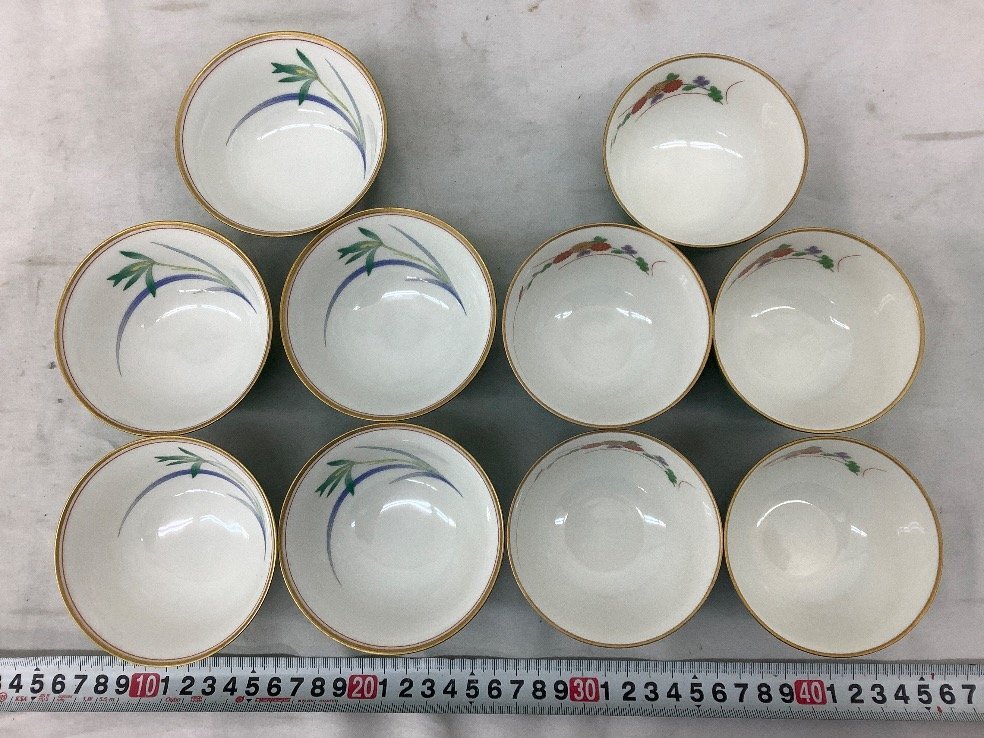 香蘭社 陶器まとめ/花瓶/酒器/湯呑/皿/カップ&ソーサー 他 ヒビ 香蘭社 陶器まとめ/花瓶/酒器/湯呑/皿/カップ&ソーサー 他 ヒビ