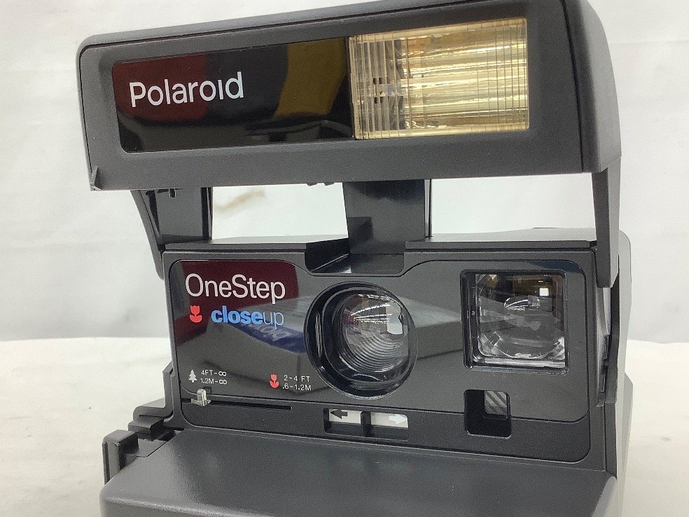 Polaroid ポラロイドカメラ/OneStep/期限切れフィルム付 636 Polaroid ポラロイドカメラ/OneStep/期限切れフィルム付 636