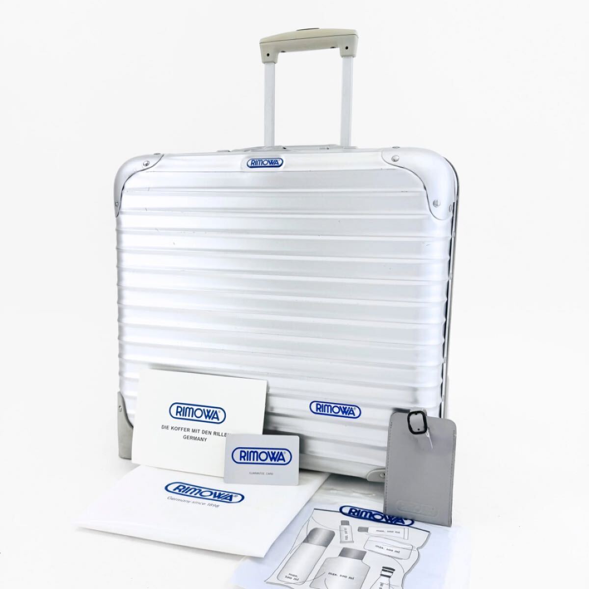 美品】RIMOWA リモワ TOPAS トパーズ 28L 機内持ち込み 2輪 美品】RIMOWA リモワ TOPAS トパーズ 28L 機内持ち込み 2輪