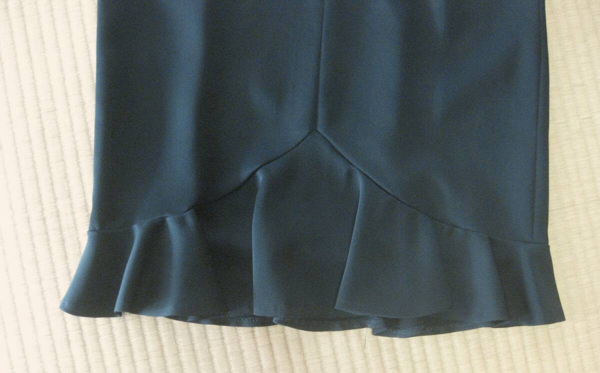 東京ソワール★ブラックフォーマル★裾のフリルが素?cái)长圣攻`ト★上品★黒★セレモニー★冠婚葬祭★入學(xué)式★ウエストゴム★S-M