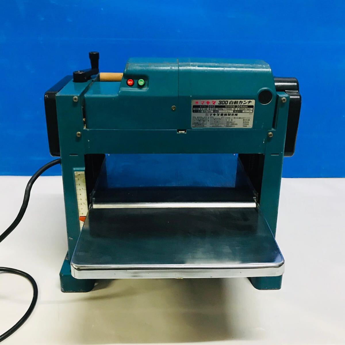 1円 makita マキタ 300 自動カンナ モデル:2012 通電動作確認 1円 makita マキタ 300 自動カンナ モデル:2012 通電動作確認