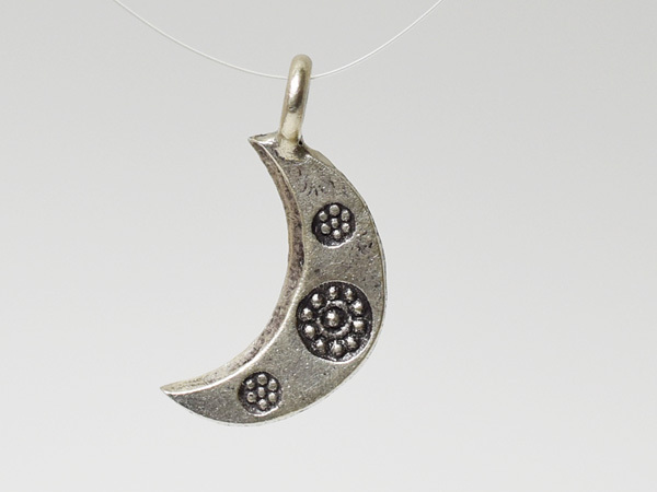 *. тяпка . tonbodama * выгода сломан! Curren серебряный печать входить три день месяц типа маленький размер очарование F4 SILVER925 стрекоза шар .. шар [T20005F-4]