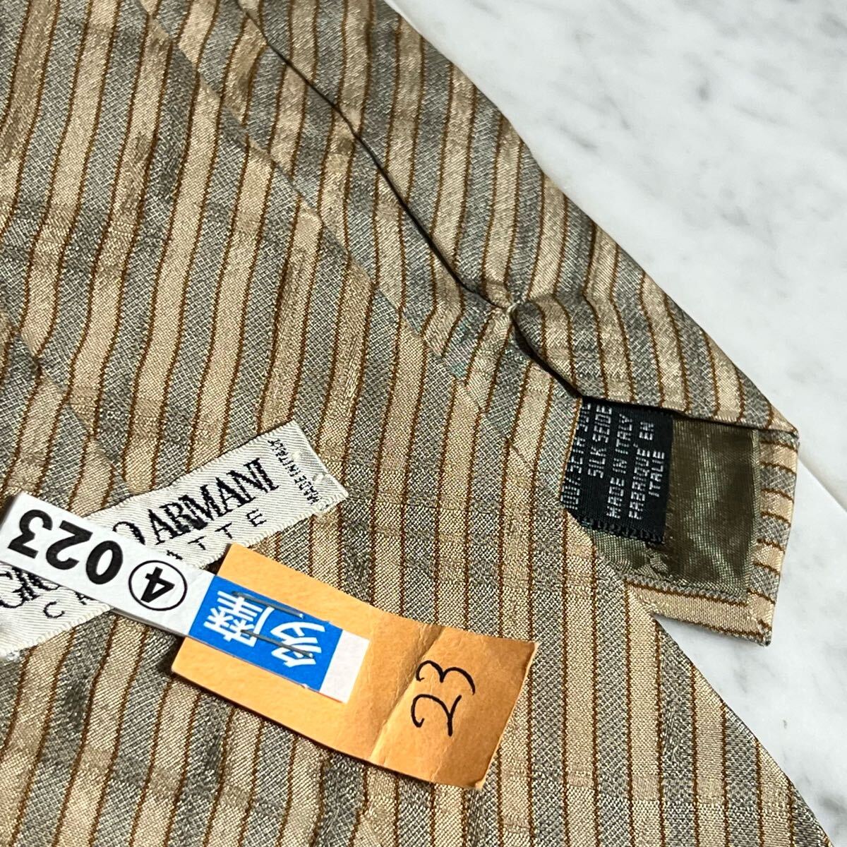 【美品】 999円～ ARMANI ネクタイ ストライプ ベージュ (YW2)
