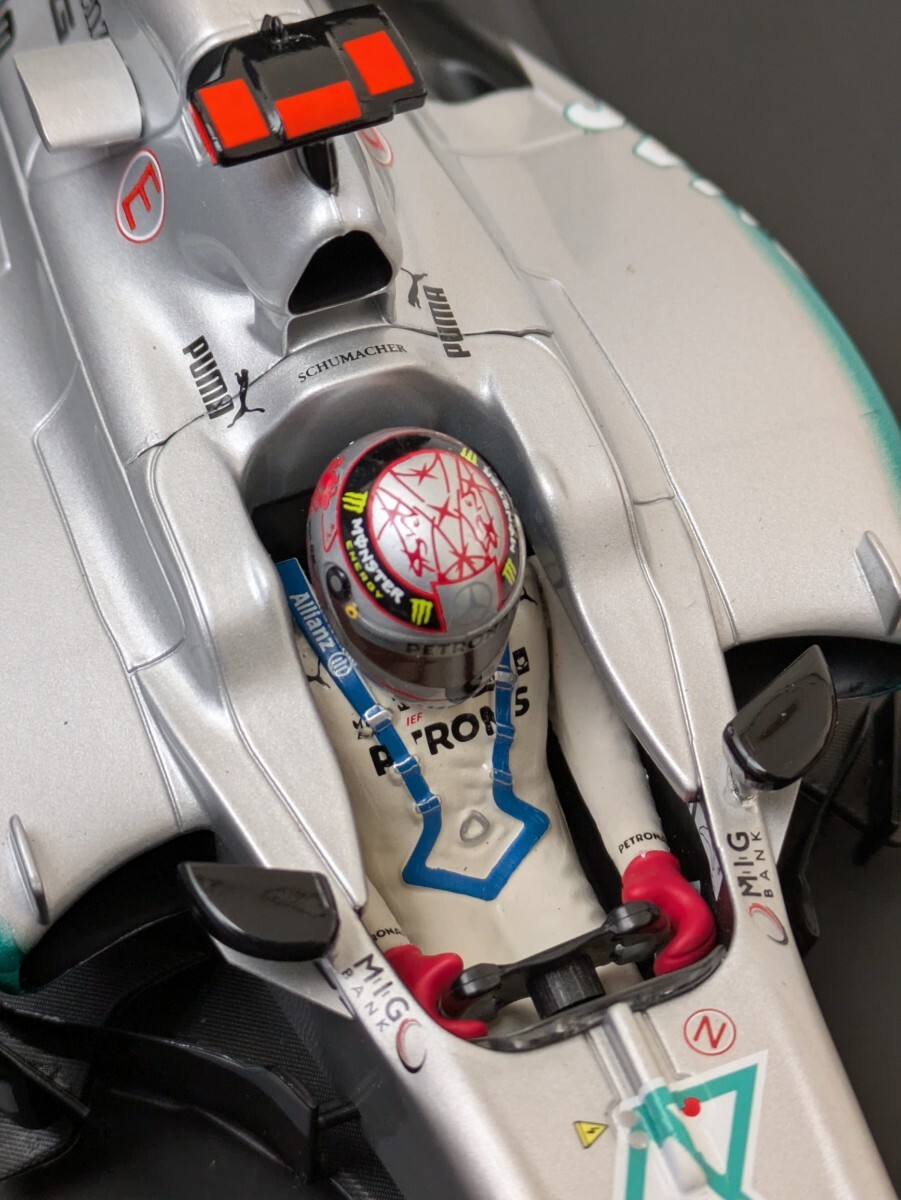 ☆別注品！超稀少品！新品同様！PMA 1/18 ハイBox版 メルセデス AMG ペトロナス ベルギーGP 300th W03 M.シューマッハー 2012 ☆_画像10